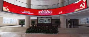 為了避免光污染影響周邊居民，戶外LED顯示屏亮度該如何科學(xué)控制？